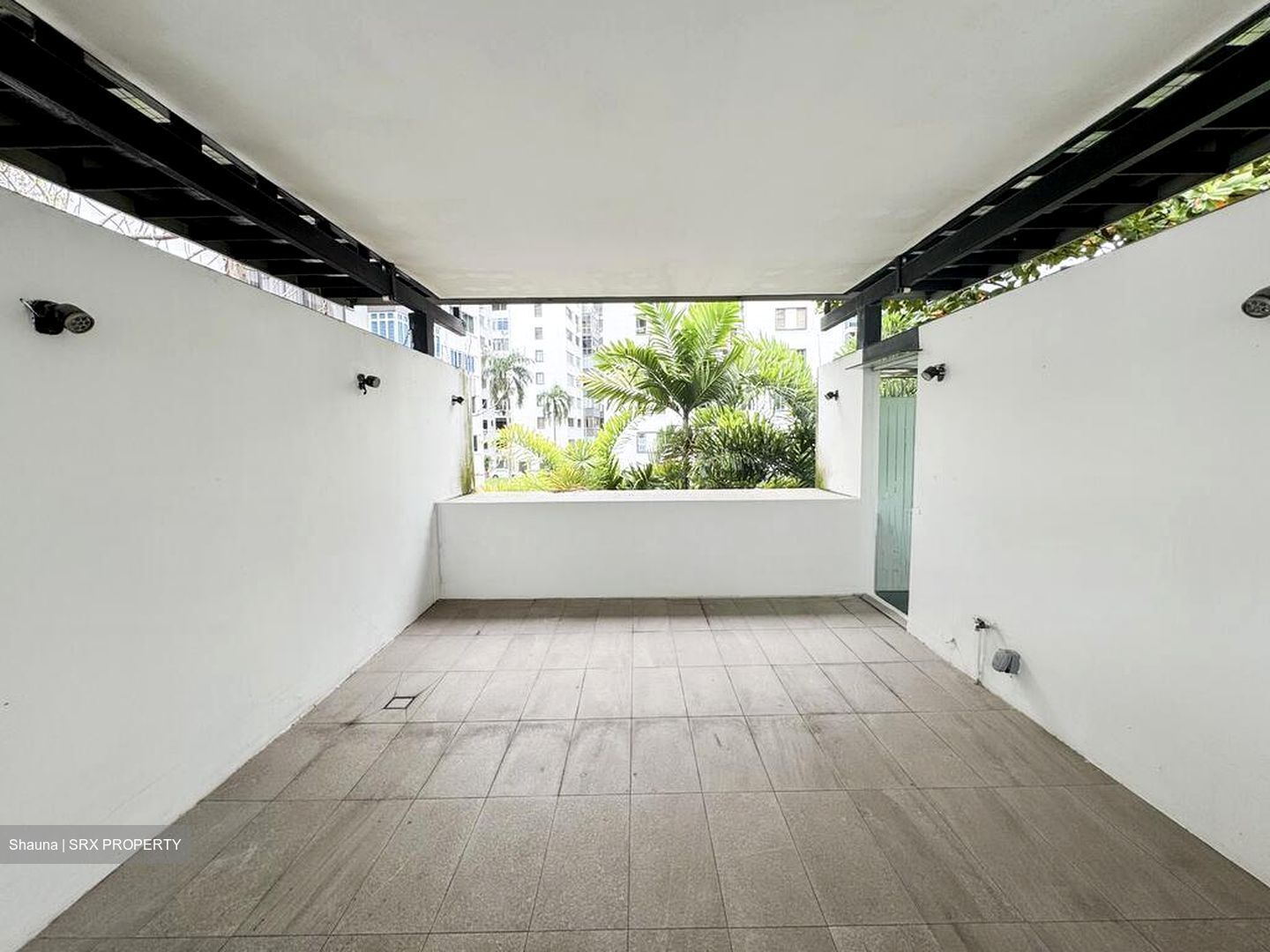 Cairnhill Road (D9), Terrace #495515021